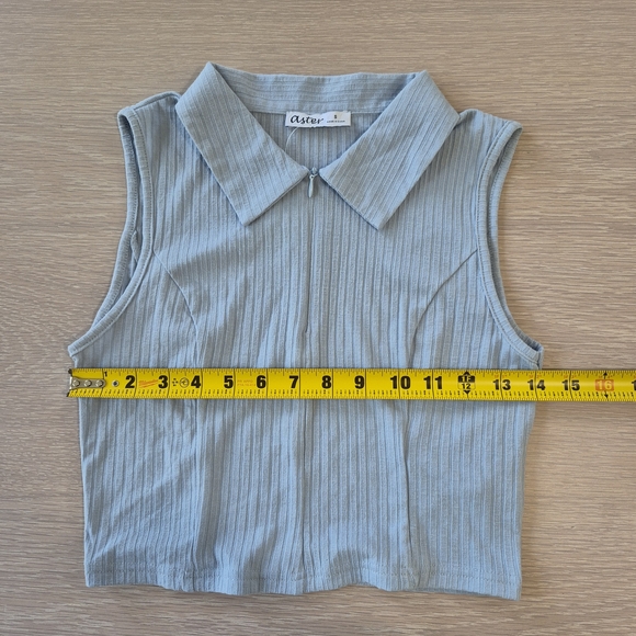 Blue Ribbed Collared Crop Top - Picture 8 of 10